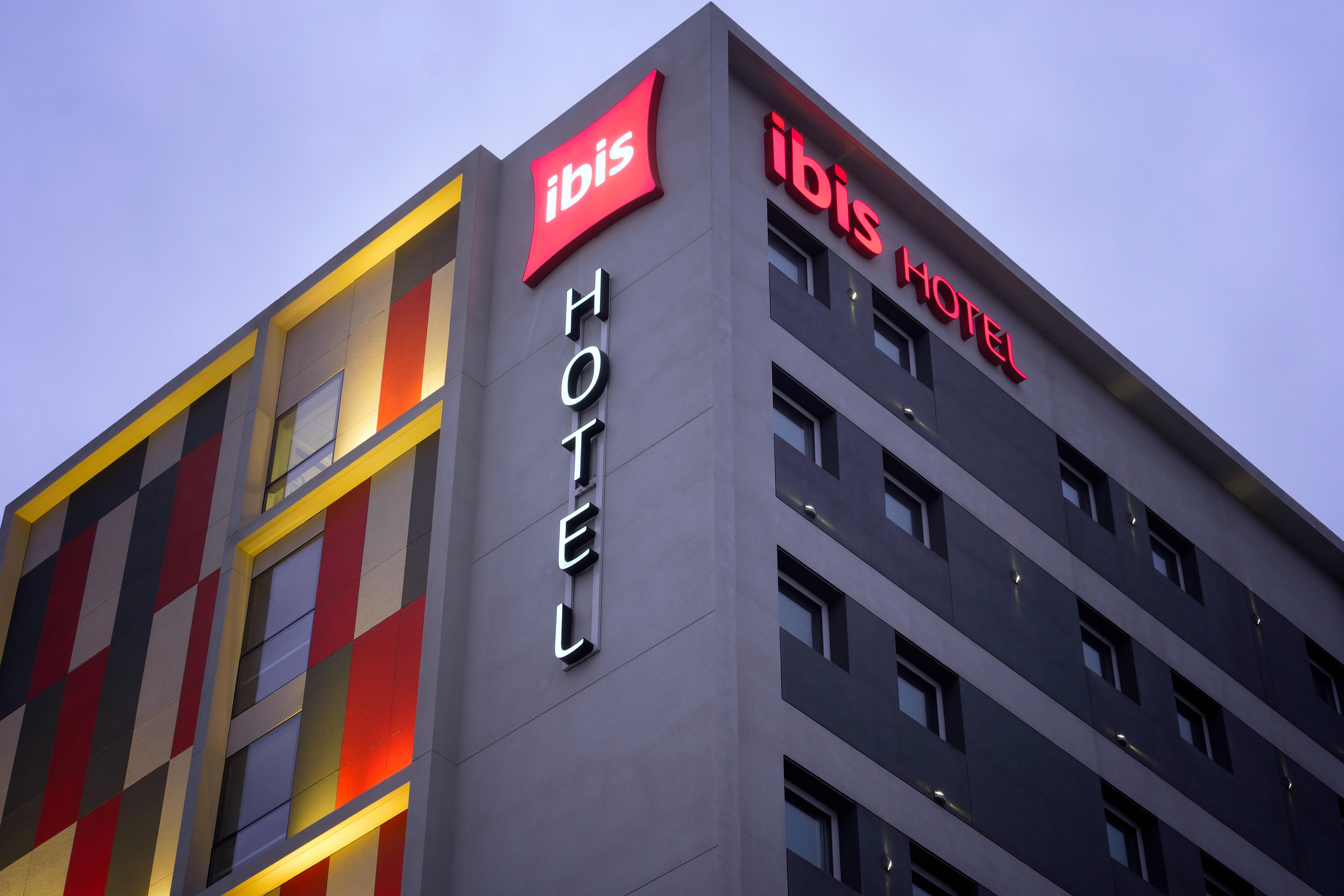 Готель Ibis Трухільйо Екстер'єр фото