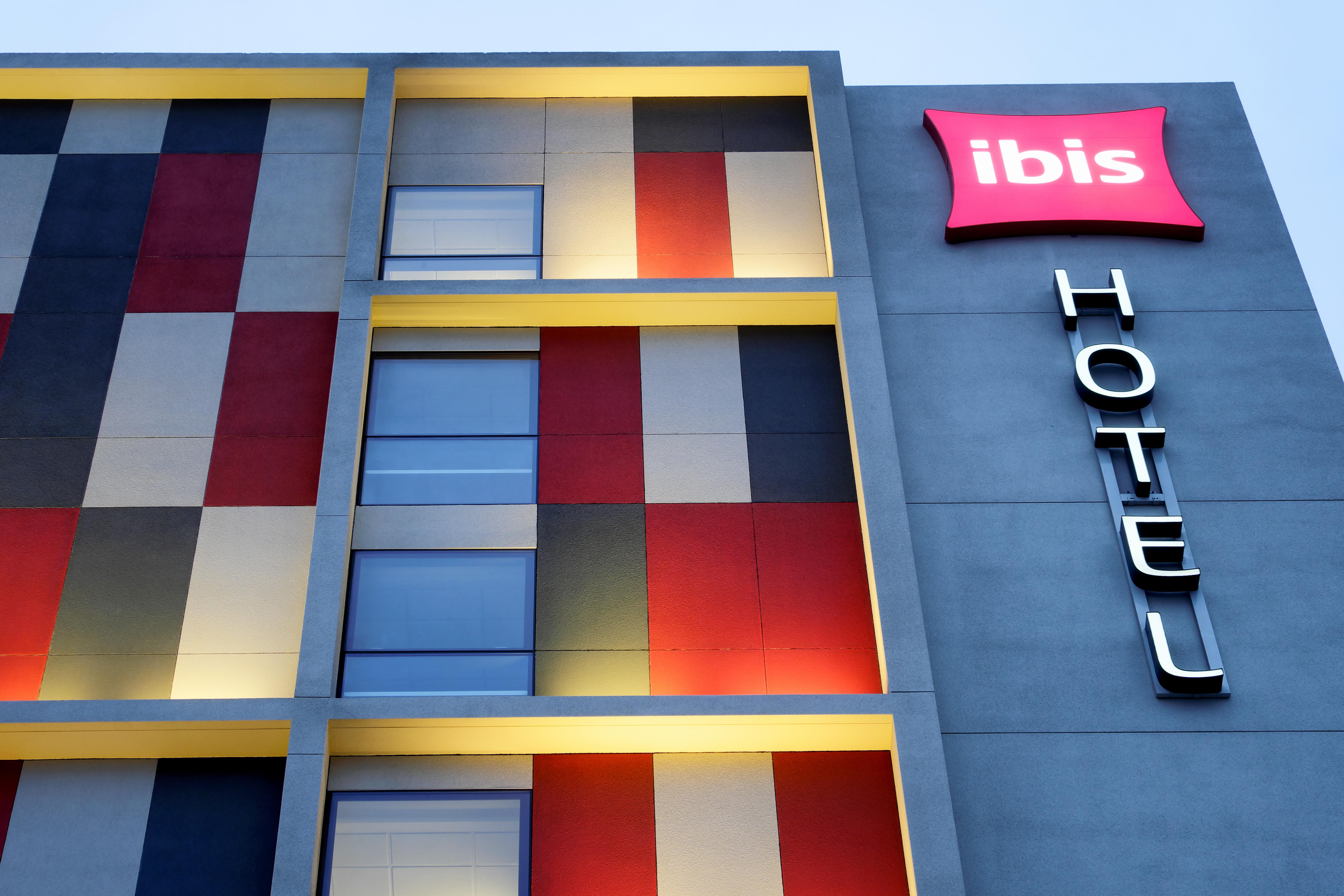 Готель Ibis Трухільйо Екстер'єр фото